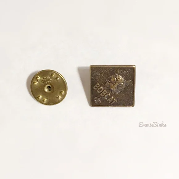 Vintage BSA BOBCAT Uniform Lapel Pin Collectable ~ Vtg 90s Boy Scouts - Picture 5 of 7